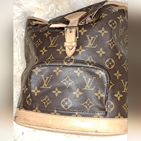 LV Vintage Backpack - Picture 2 of 16